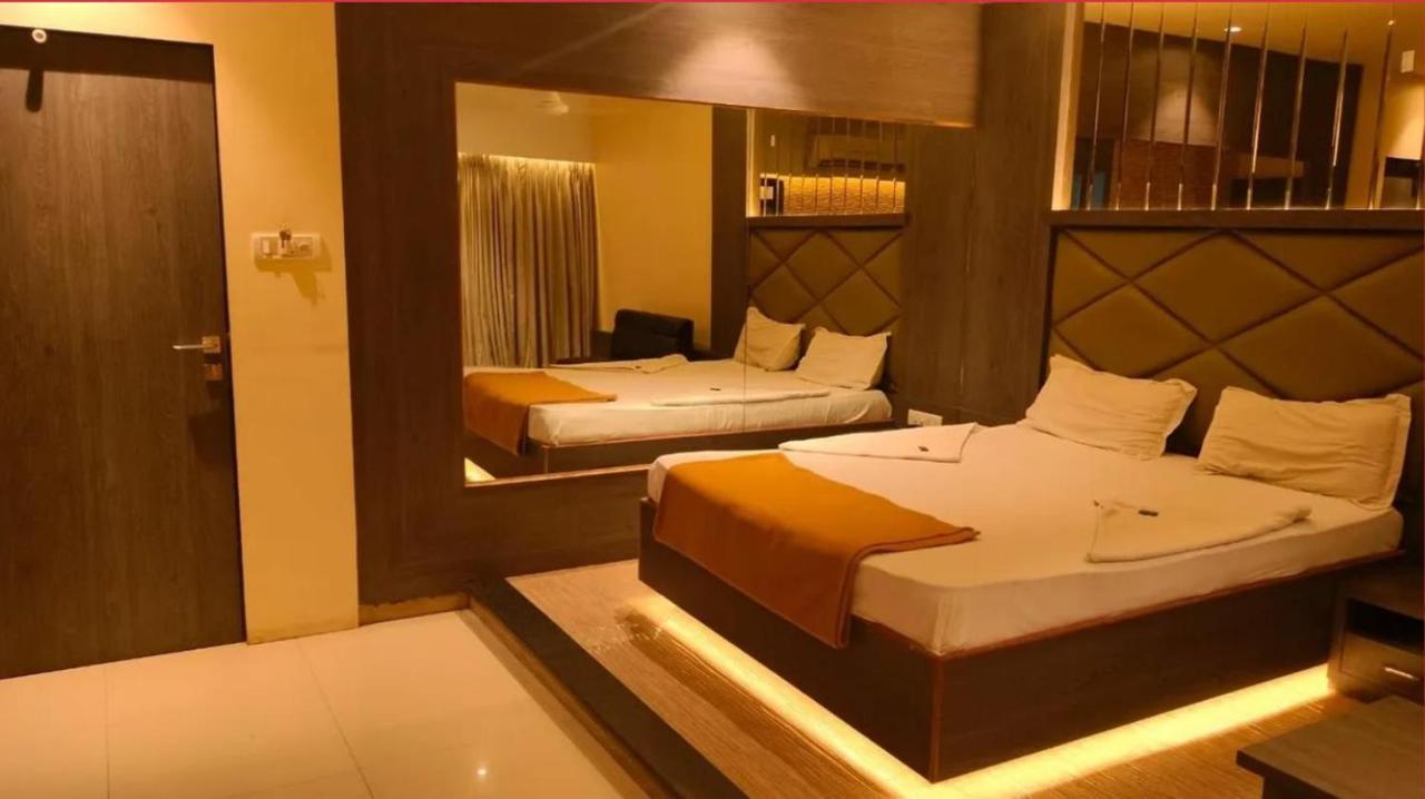 Sahara Lodging & Boarding Hotel Mira-Bhayandar Buitenkant foto