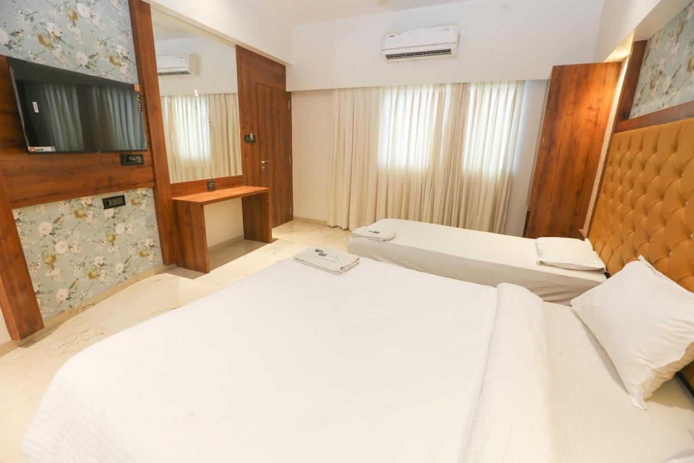 Sahara Lodging & Boarding Hotel Mira-Bhayandar Buitenkant foto